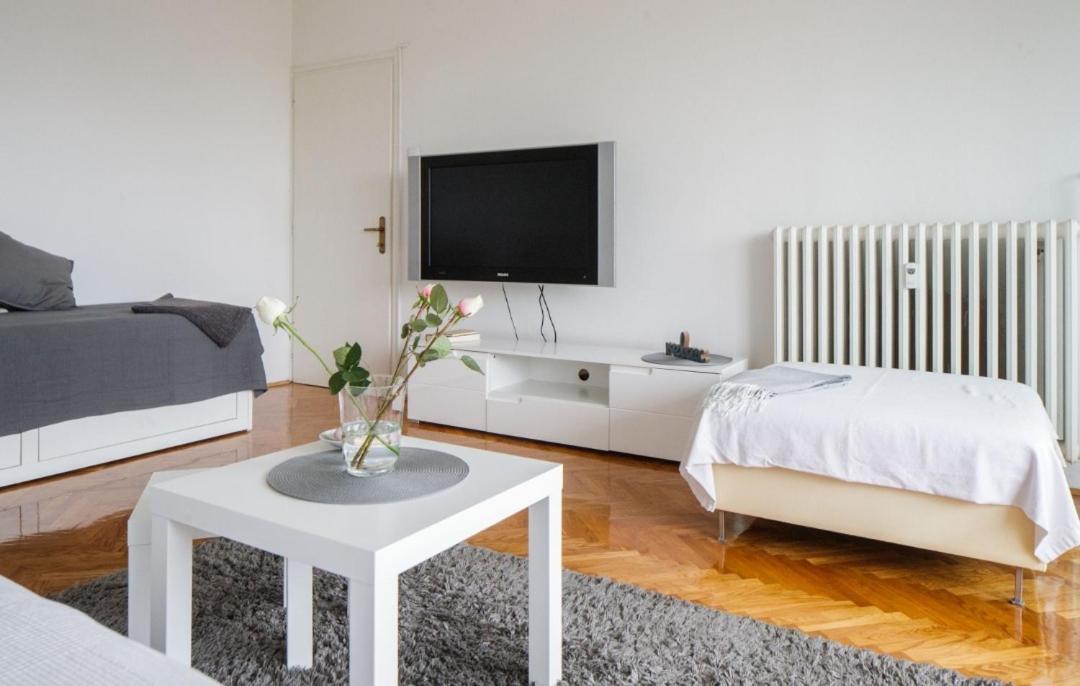 Relax Central Apartment Zagreb Extérieur photo